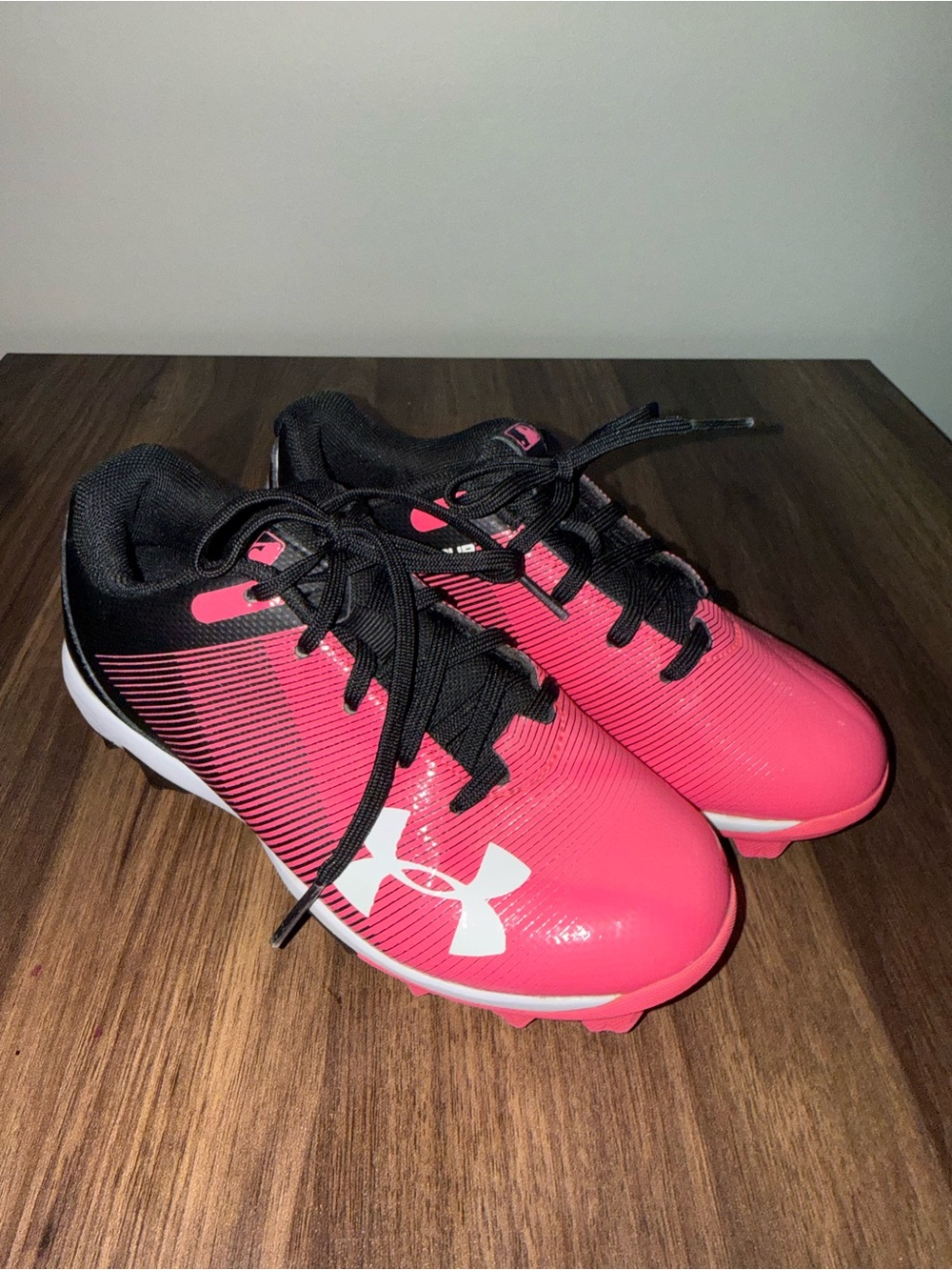 Under Armour girls size 13 Pink and Black Cleats softball t-ball baseball